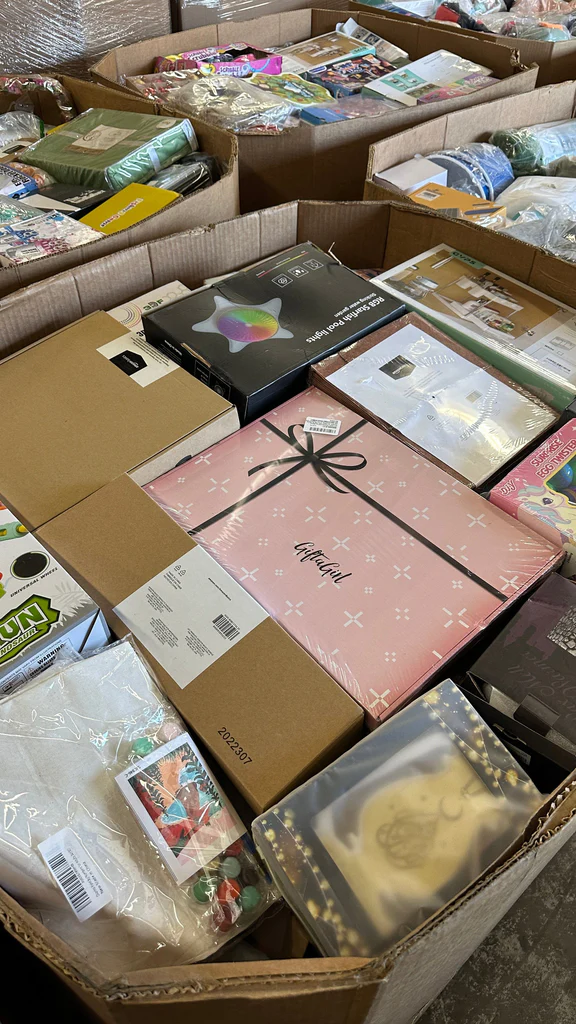 AMAZON HIGH COUNT USA - Truck Load 24 PALLETS