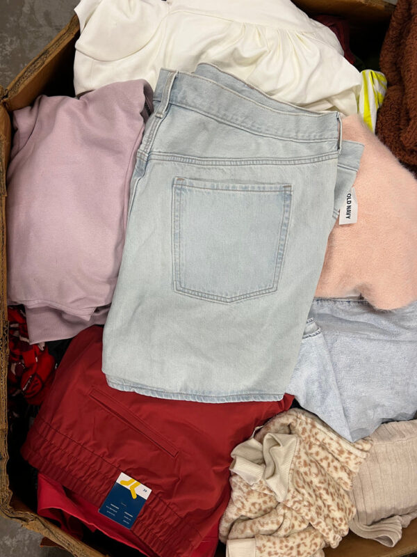 clothing-pallet-mixed-retailers-24-clothing-pallet-mixed-retailers-24-liquidationdeals-ca-1152531431_1024x1024 Clothing Pallet Mixed Retailers truckload